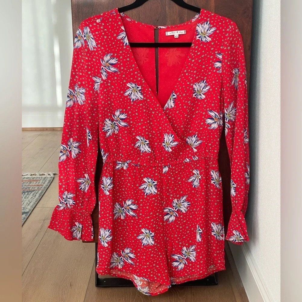 Willow & Clay Red Floral V Neck Boho Chic Long Sleeve Romper Jumpsuit XS - Picture 2 of 5